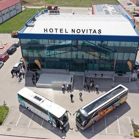 Hotel Novitas Livno Exterior foto